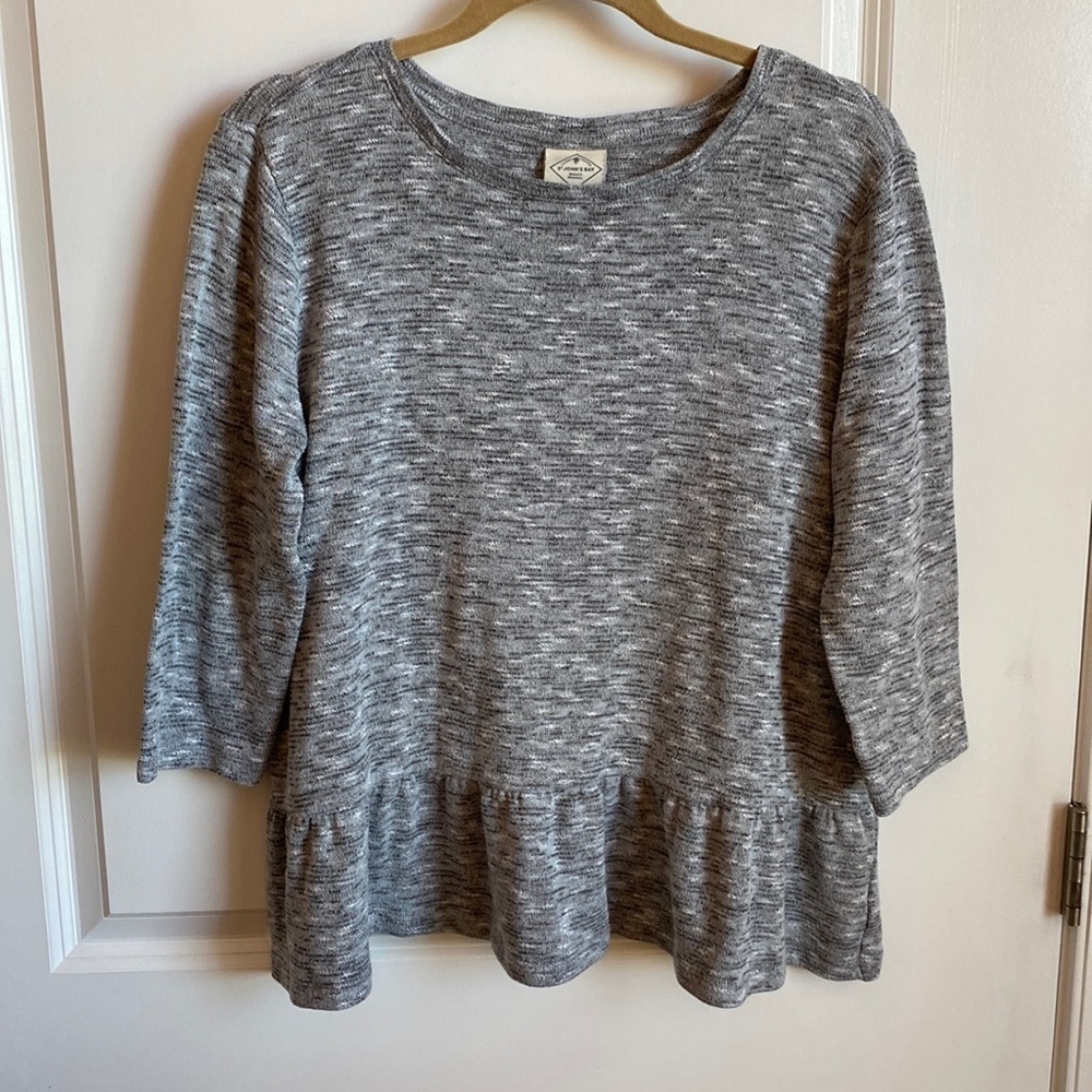 St. John’s Bay Gray Sweater Ruffle Hem Long Sleeve